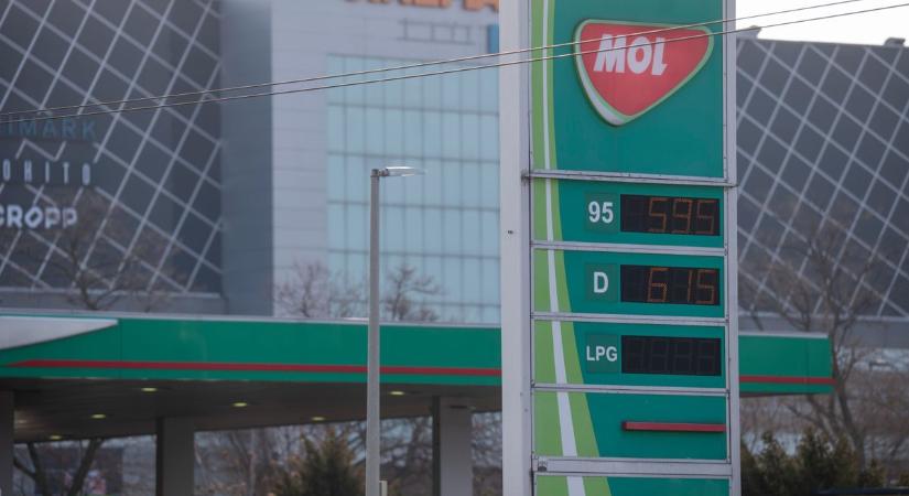Hát ebből jut benzinre: több mint 800 millió forintnyi részvényt kaptak a Mol igazgatósági tagjai