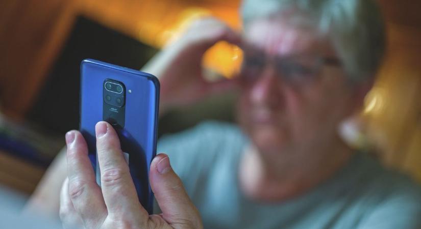Folyamatosan lehallgathatnak a zsebünkben lévő telefonunkon keresztül? Mutatjuk!