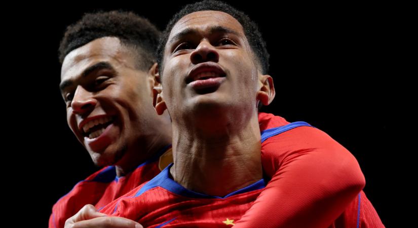 A PSG hosszú távú szerződéssel marasztalni fiatal játékosát – sajtóhír