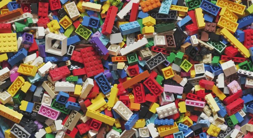 Ilyet még nem csinált a LEGO – milliók imádják ezt a különleges gesztust