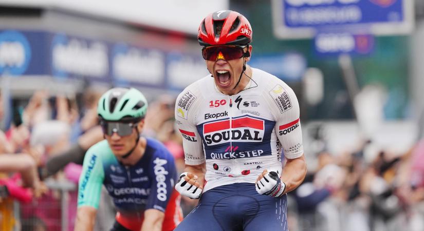 Tömegbukás és francia siker a Giro d’Italia nyitószakaszán