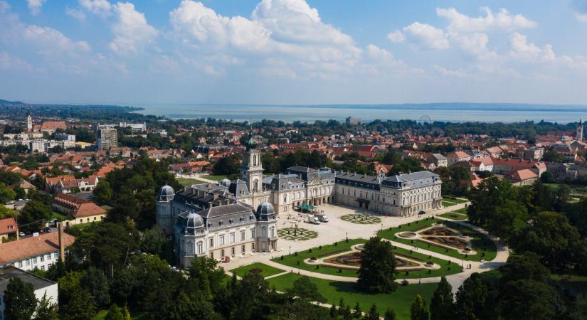 A keszthelyi Festetics-kastély a magyarok abszolút kedvence