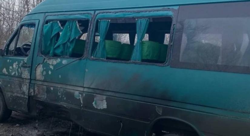 Orosz drón csapódott egy menetrend szerinti buszba Zaporizzsjában