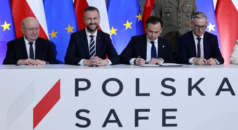 Lengyelország aláírta az uniós fegyverhitel szerződését