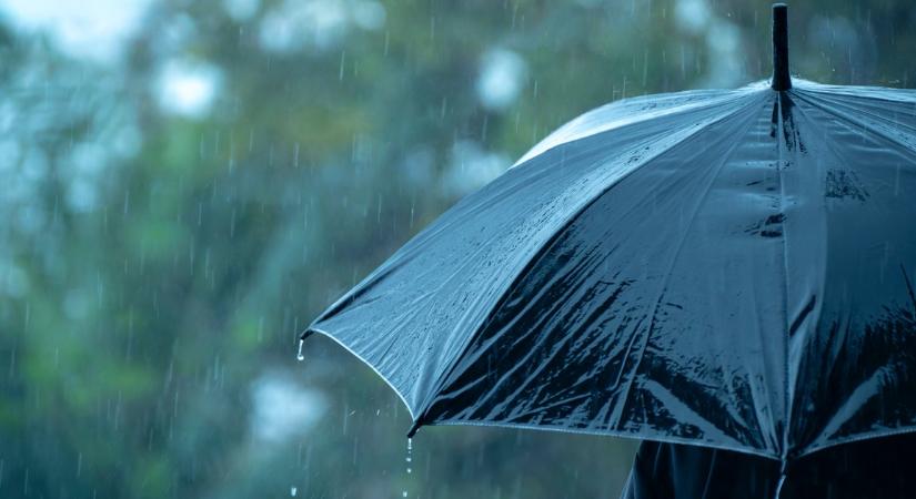 Beindultak a zivatarok, kiadták a riasztást is: ezekre az országrészekre csaphatnak le a következő órákban