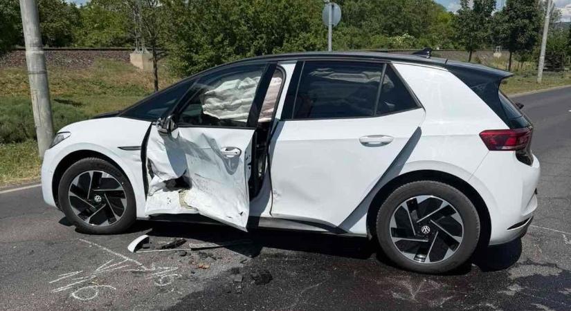 Sokkoló fotókon a 71-es főúti baleset