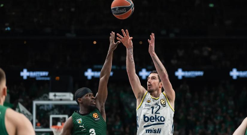 Euroliga: továbbjutott a Fenerbahce, ötödik meccsre kényszerül a Panathinaikosz