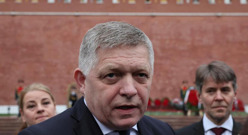 Robert Fico elutazott Moszkvába, ahol elkezdett Magyar Péterről beszélni