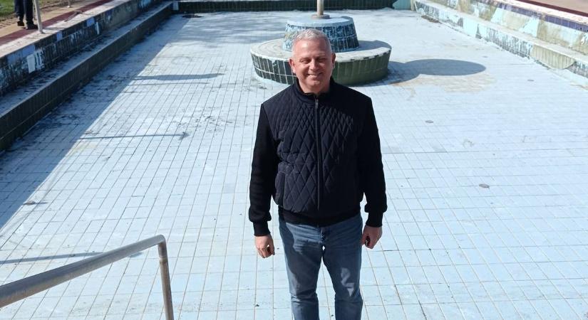 Újra vízzel telhetnek meg a medencék a történelmi múltú fürdőben, ami Hajdúszoboszlóval vetekedne