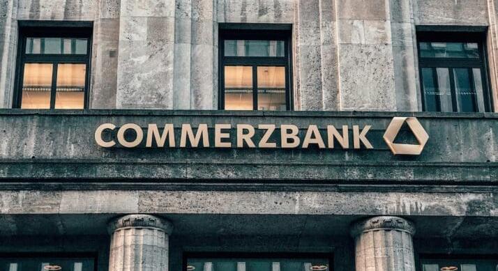 Ezreket küldhet el a Commerzbank, hogy megvédje függetlenségét az UniCredittel szemben