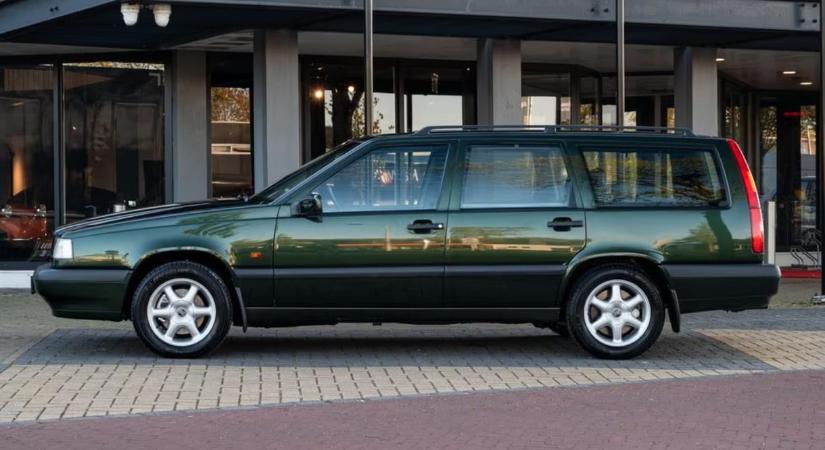 Dobozos svéd álom: 31 évesen szinte új Volvo 850-et kínálnak eladásra