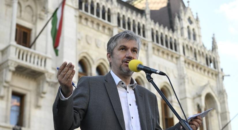 Szörnyűséges állapotok Hatvanpusztán: Hadházy Ákos megdöbbentő fotókat posztolt
