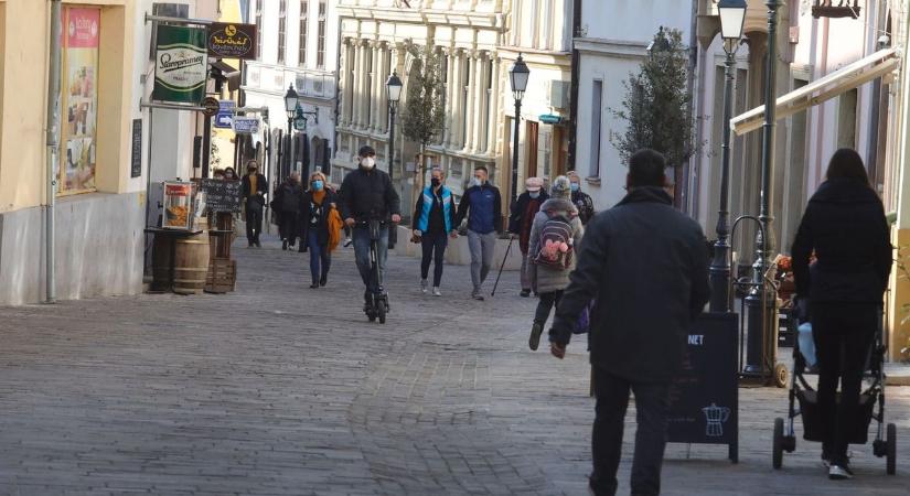 Ez váratlan volt: bezár a pécsi belváros kedvelt étterme – hiába a jó értékelések