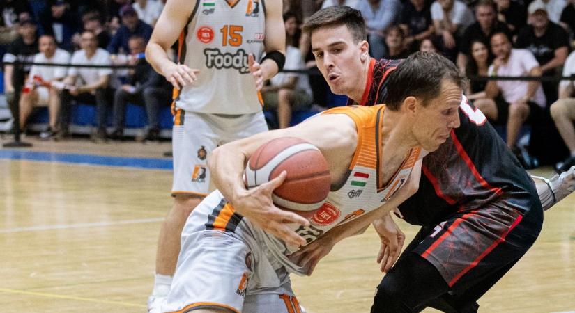 Parádés győzelmet aratott Budafokon, döntős a Foody-BasketBaja
