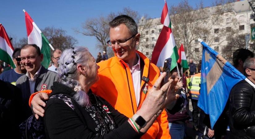Rétvári Bence: A közösségünknek újra talpra kell állni!