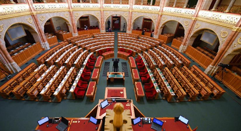 Magyarországon ma kezdődhet az új világ – Percről percre