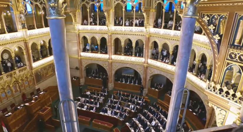 Most alakul meg az új Országgyűlés – percről percre