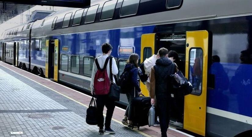 Nincs busz, vonat is alig: panaszkodnak az ingázók Fejérben