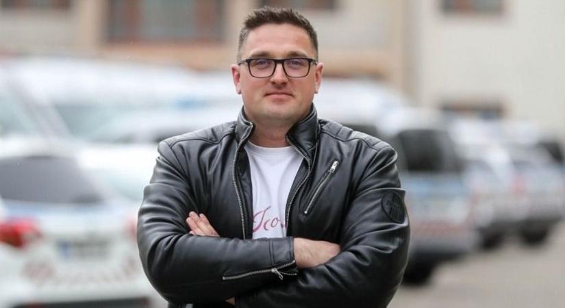 Nappal nyomozó, este zenész – a kiskunhalasi rendőr, aki a színpadon is sztár