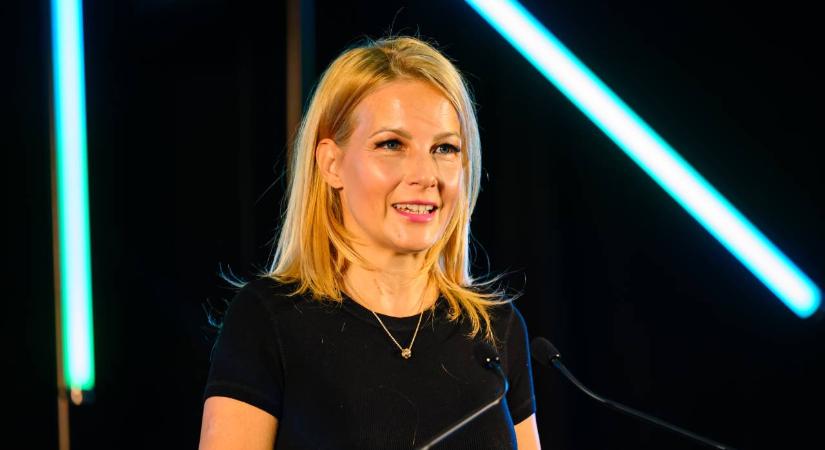 Cannesban látták Várkonyi Andreát: 100 milliós Hermés táskát villantott