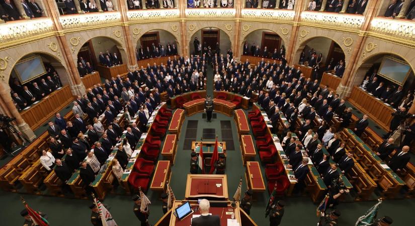 Panyi Szabolcs fenyegető, de szerinte nem túl merész jóslatot tett a palamenti képviselőkről
