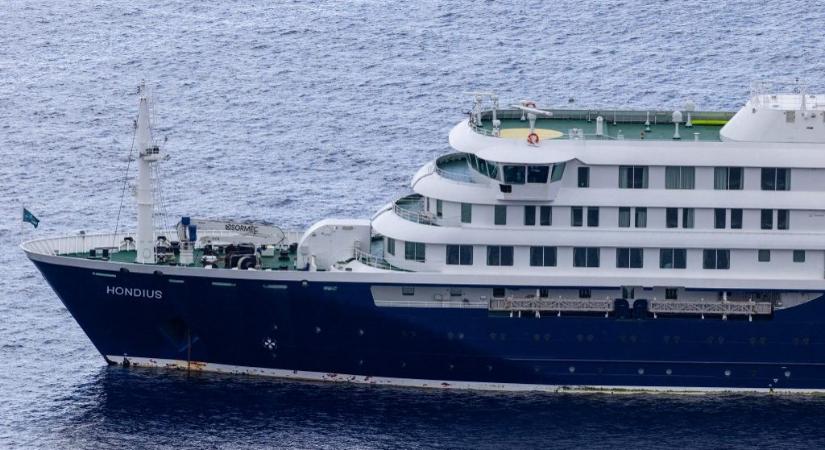 Vasárnap reggel evakuálják a hantavírussal fertőzött hajót