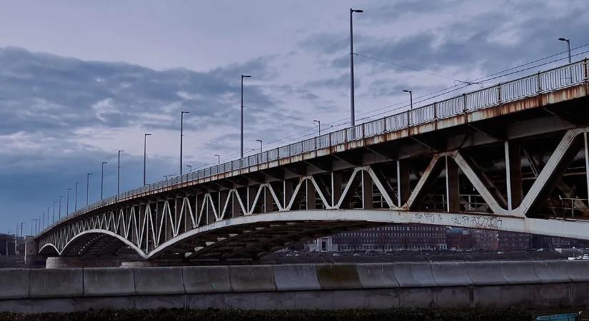 Az ország egyik legforgalmasabb hídja újul meg elképesztő mintára: ahogy Horthy Miklós látta