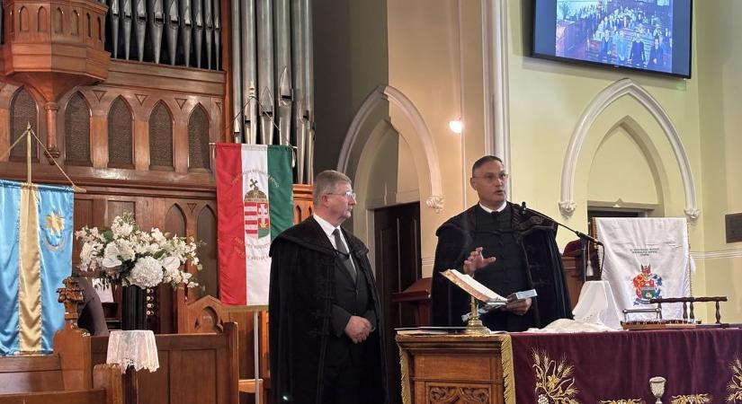 Magyar református ünnep Sydney-ben: hálaadó istentisztelet és püspöki látogatás
