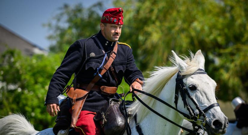 Mundérban - Idén is megelevenedett a történelem Bánfalván - XXL-galéria