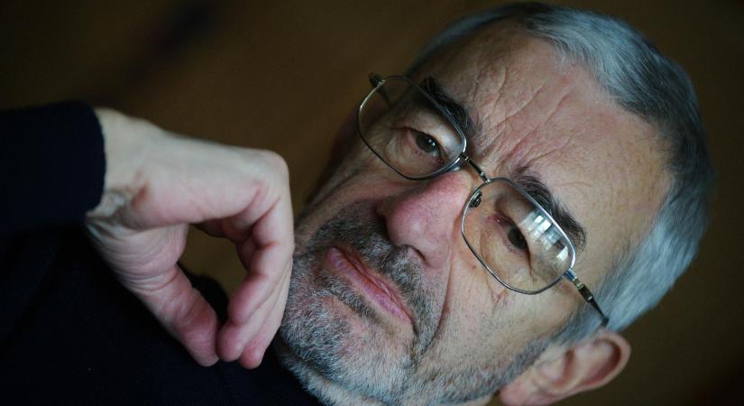 Akinek a klaviatúráján beragadt a delete gomb – a 90 éves Bodor Ádám köszöntése