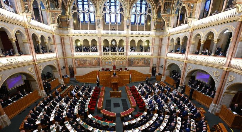 Kedden alakul meg az új kormány