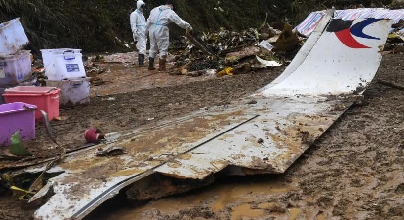 Valaki szándékosan tette? Egyre több kérdés a China Eastern repülőgép-szerencsétlenség körül