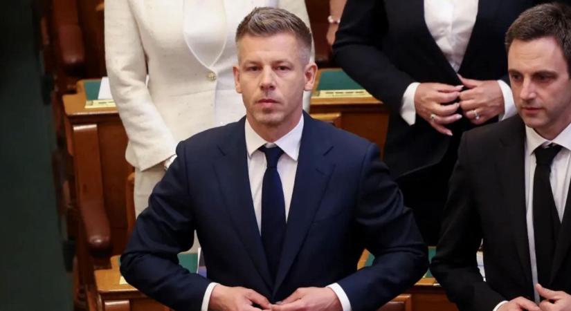 De miért ez a mérhetetlen fenyegetőzés?
