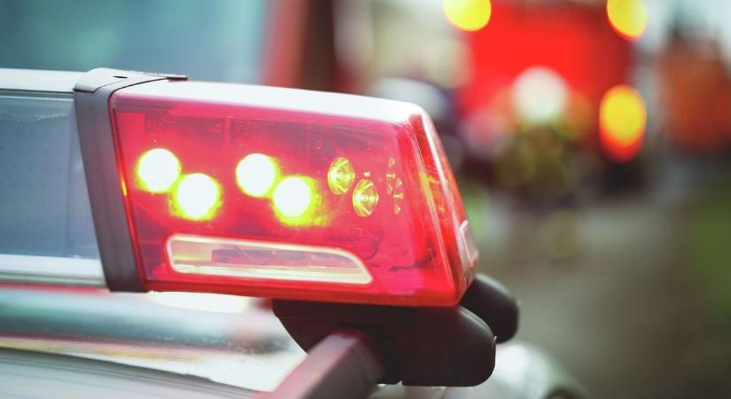 Összeütközött egy motor és egy autó az 52-es főúton