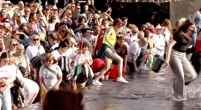 Így rohamozták meg az emberek a Kossuth teret a Magyarország alatt
