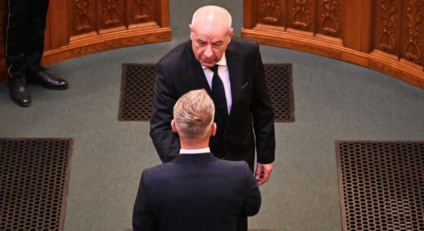Török Gábor: Az államfő számára nincs jó választás, az intézménynek viszont jobbat tenne, ha lemond