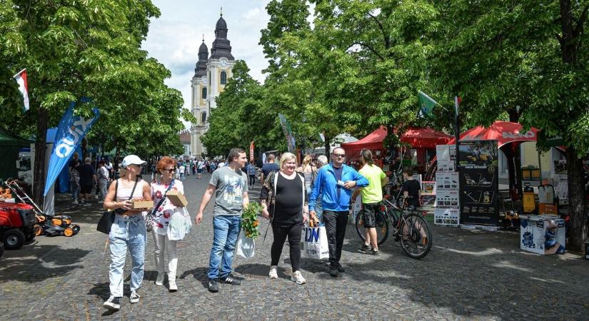 Berobban a kora nyár – ilyen lesz a holnapi időjárás Hevesben