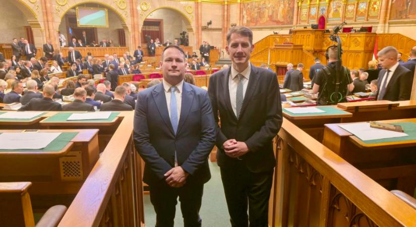 A VMSZ és az MNT delegációja is részt vett a Magyar Országgyűlés alakuló ülésén