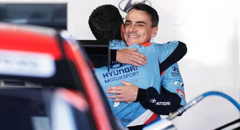 Michelisz nem viccel: brutális tempóval tért vissza