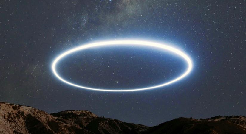 UFO, drón, vagy rakéta? Rejtélyes fényt észleltek az éjszakai égbolton