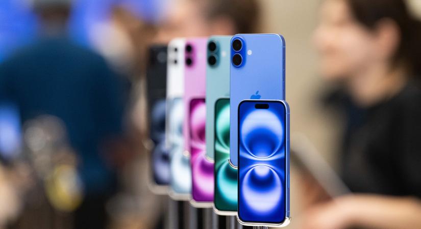 Az Apple legkínosabb marketinges kudarca: 75 milliárdot fizethet az iPhone 15- és 16-tulajdonosoknak