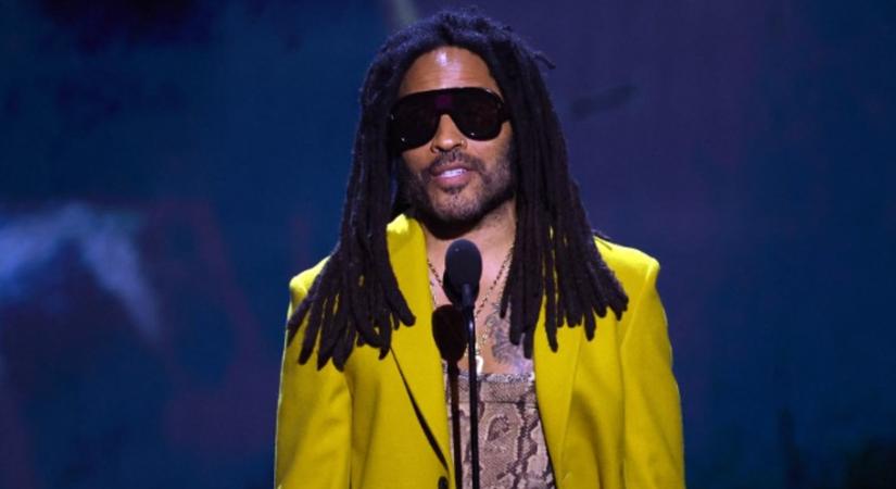 Lenny Kravitz így edz a teraszán teljes nyugalomban – ez az elegáns megoldás kizárja a külvilágot