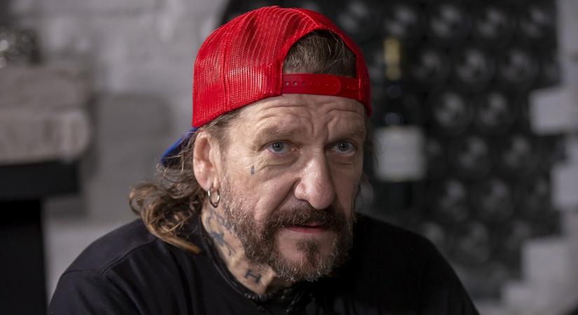 "Végig éles maradt" - Ganxsta Zolee édesanyja elvesztéséről és a gyászról vallott
