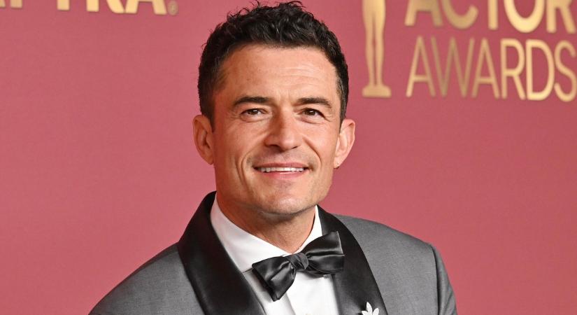Lebukott Orlando Bloom: ezzel a 22 évvel fiatalabb bombázóval kavar? (fotó)