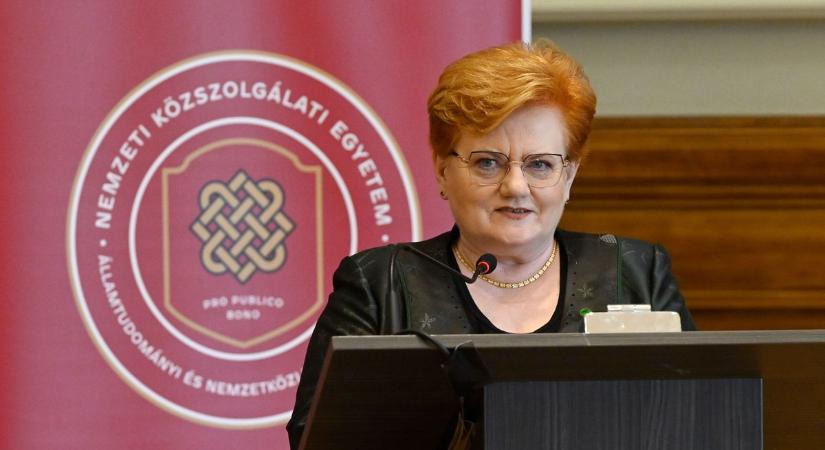Szalai Piroska: A magyar parlamentben 79 perc alatt még annyi tárgyi tévedés nem hangzott el soha