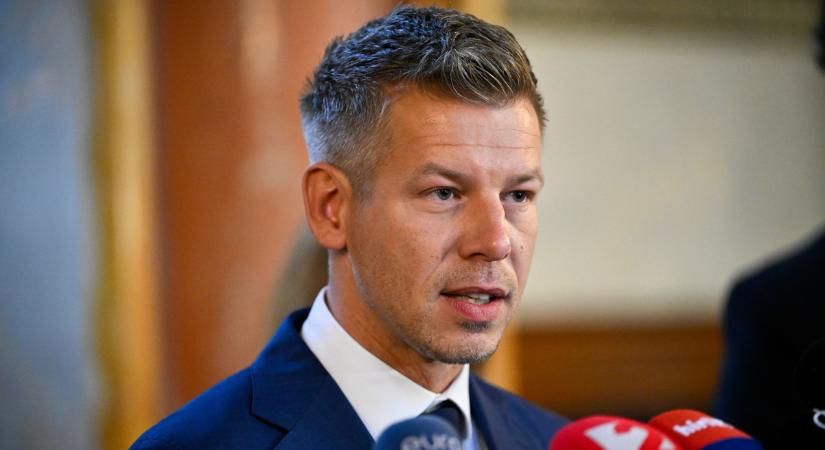 Dr. Budai Gyula: Magyar Péter büntetőjogi értelemben minimum hűtlen kezelés bűncselekményét követte el