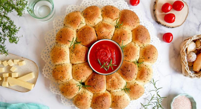 Annuskám: Sajttal töltött fokhagymás buci mártogatóssal - recept