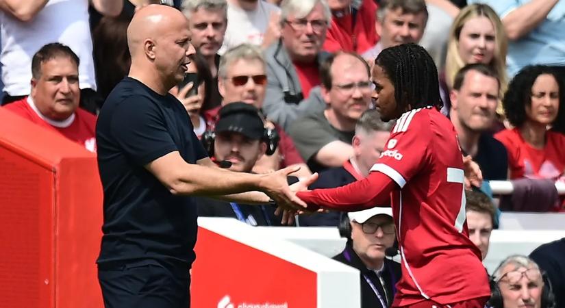 A szurkolók kifütyülték Arne Slot döntését, reagált a Liverpool edzője