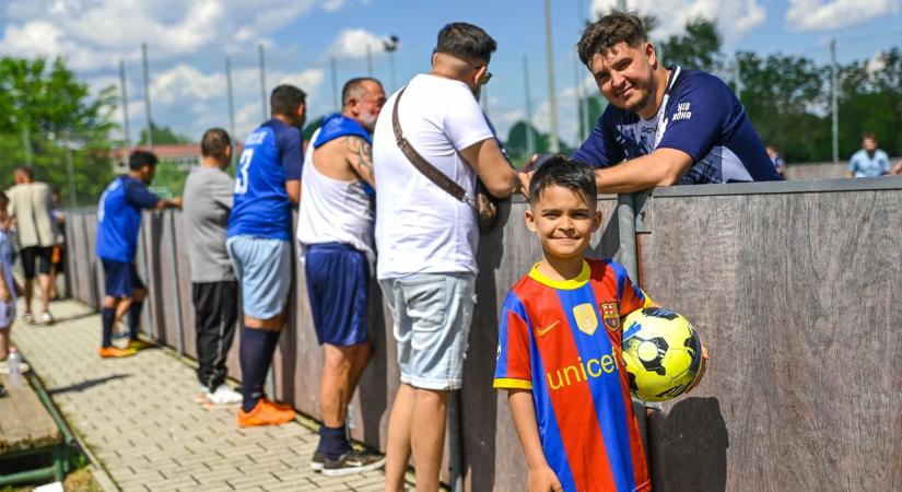 Majálist tartott a roma nemzetiségi önkormányzat (galéria)