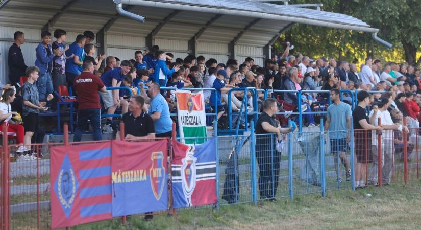 Ott voltál az év meccsén? Szurkolói galéria a Mátészalka-Nyírbátor derbiről - videóval